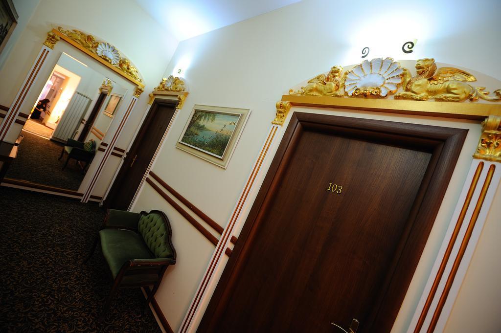 Hotel Royal Craiova Exterior foto